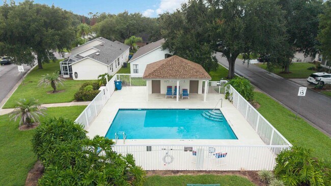 Building Photo - 2364 Paulette Dr