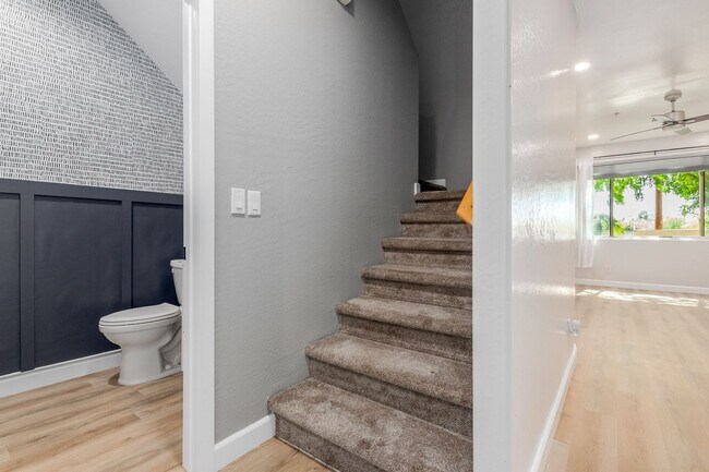 Building Photo - 7601 E Roosevelt St