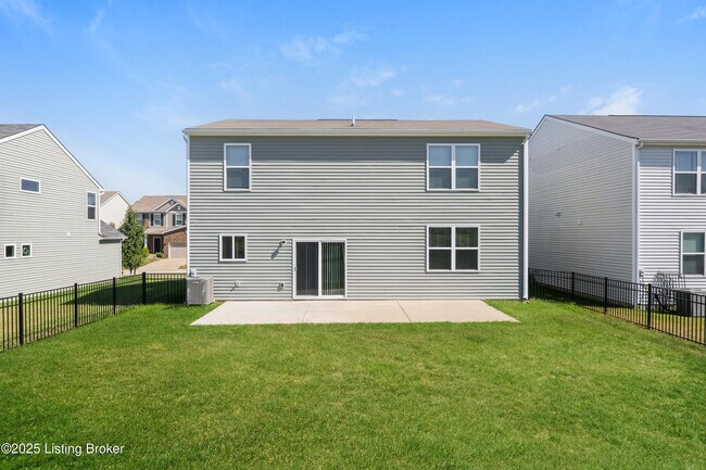 Building Photo - 6787 Brittany Oak Dr