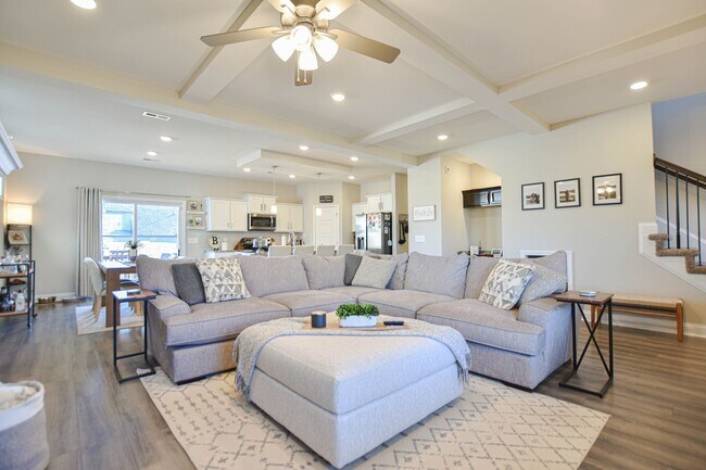 Building Photo - Pet Friendly Four Bedroom!