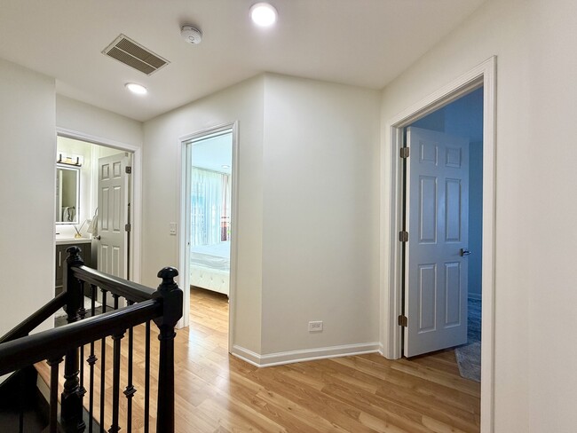 Building Photo - 2350 County Farm Ln