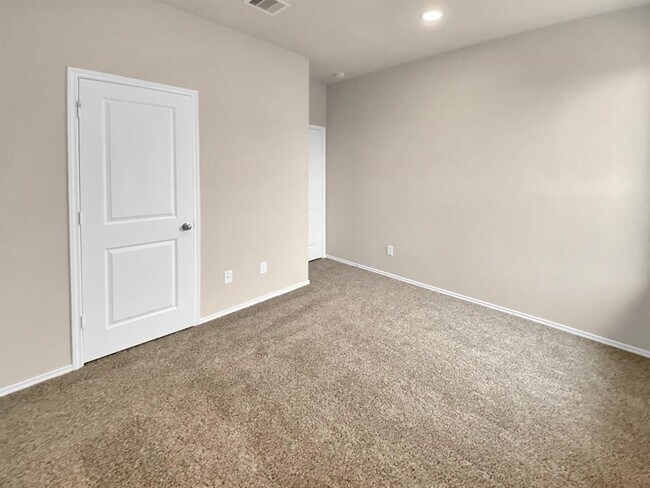 Building Photo - 12275 Lake Conroe Hills Dr