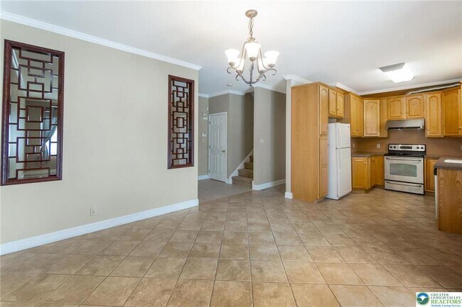 Building Photo - 537 Kemmerer Ln