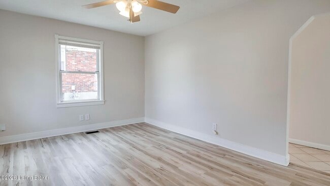 Building Photo - 3318 Van Winkle Dr