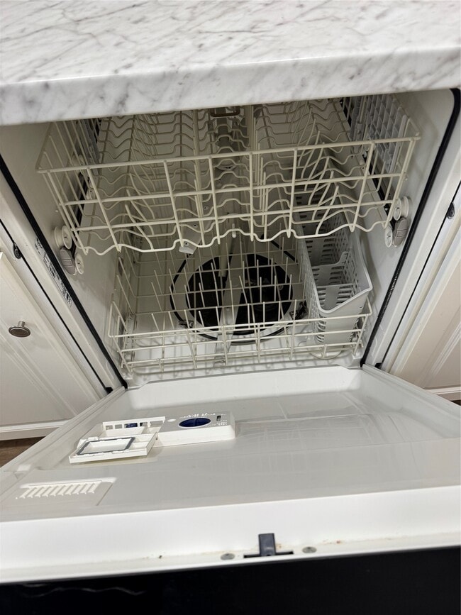 Building Photo - 13029 Nyack Dr