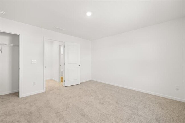Building Photo - 101 Smithwood Dr