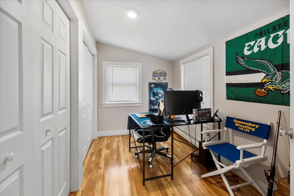 Building Photo - 39 2nd St