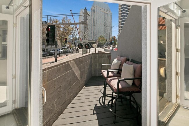 Building Photo - 702 Kettner Blvd