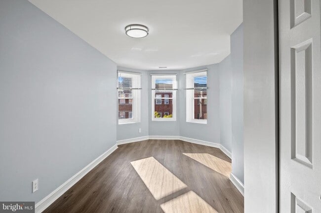 Building Photo - 2207 Callow Ave