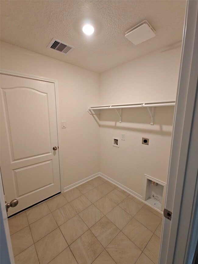 Building Photo - 22406 Birch Bud Ln
