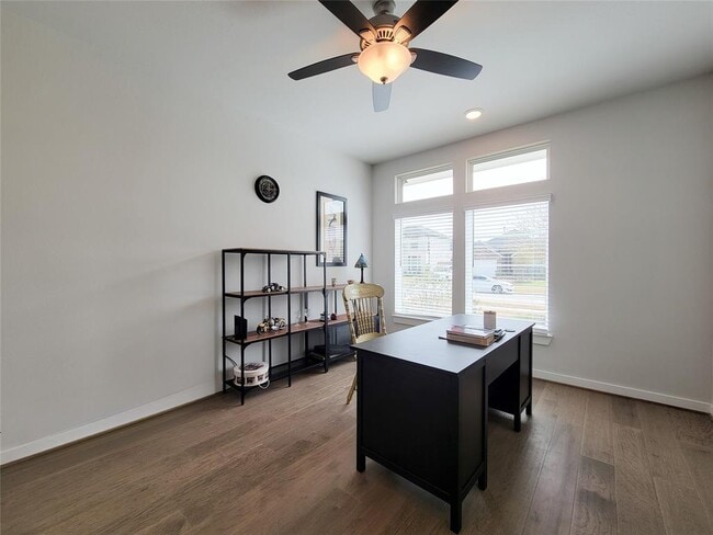 Building Photo - 31526 Beacon Cove Trl