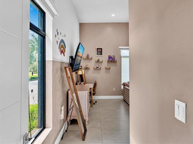 Building Photo - 6122 SW 173rd Way