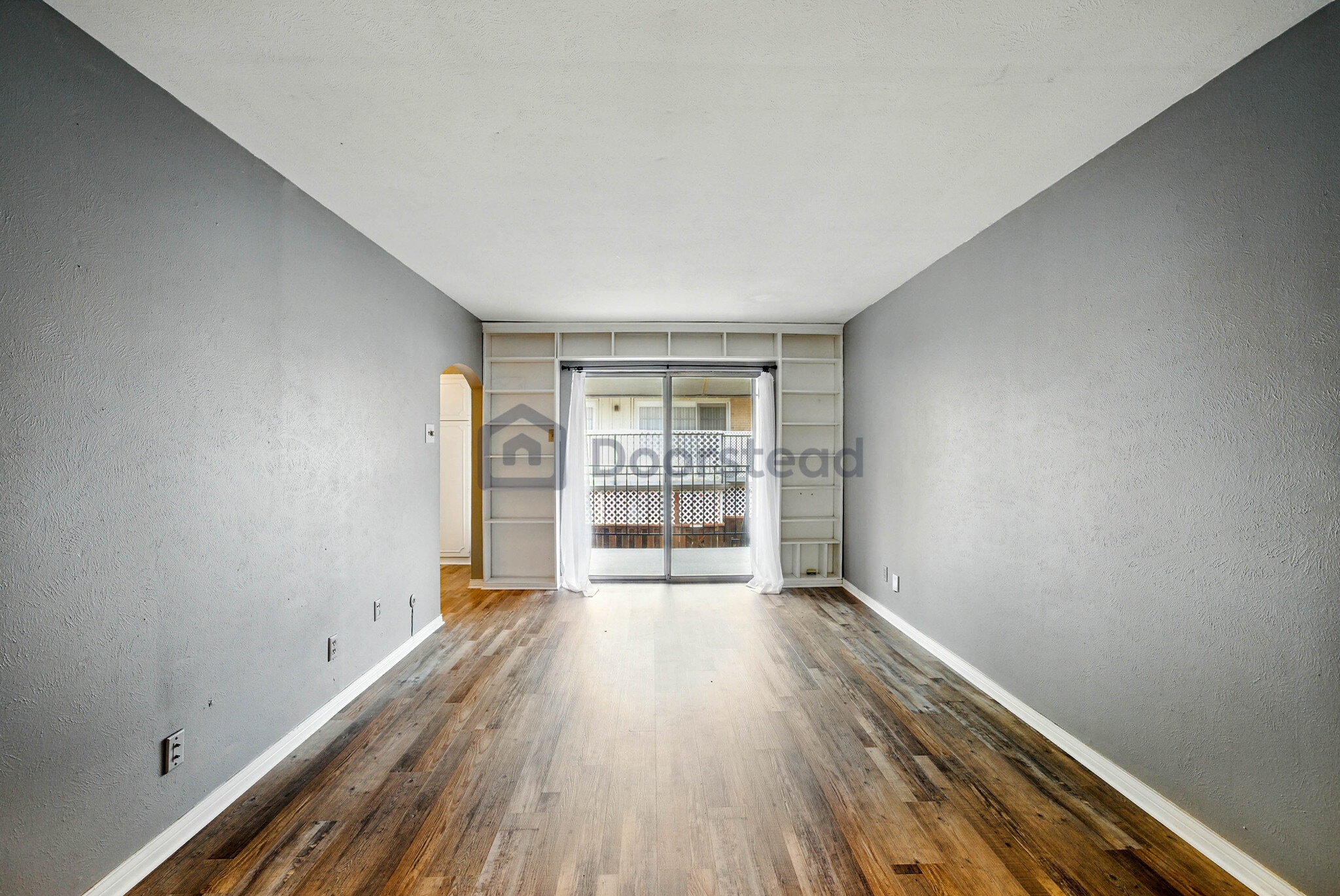 Building Photo - 15931 Stillwood St
