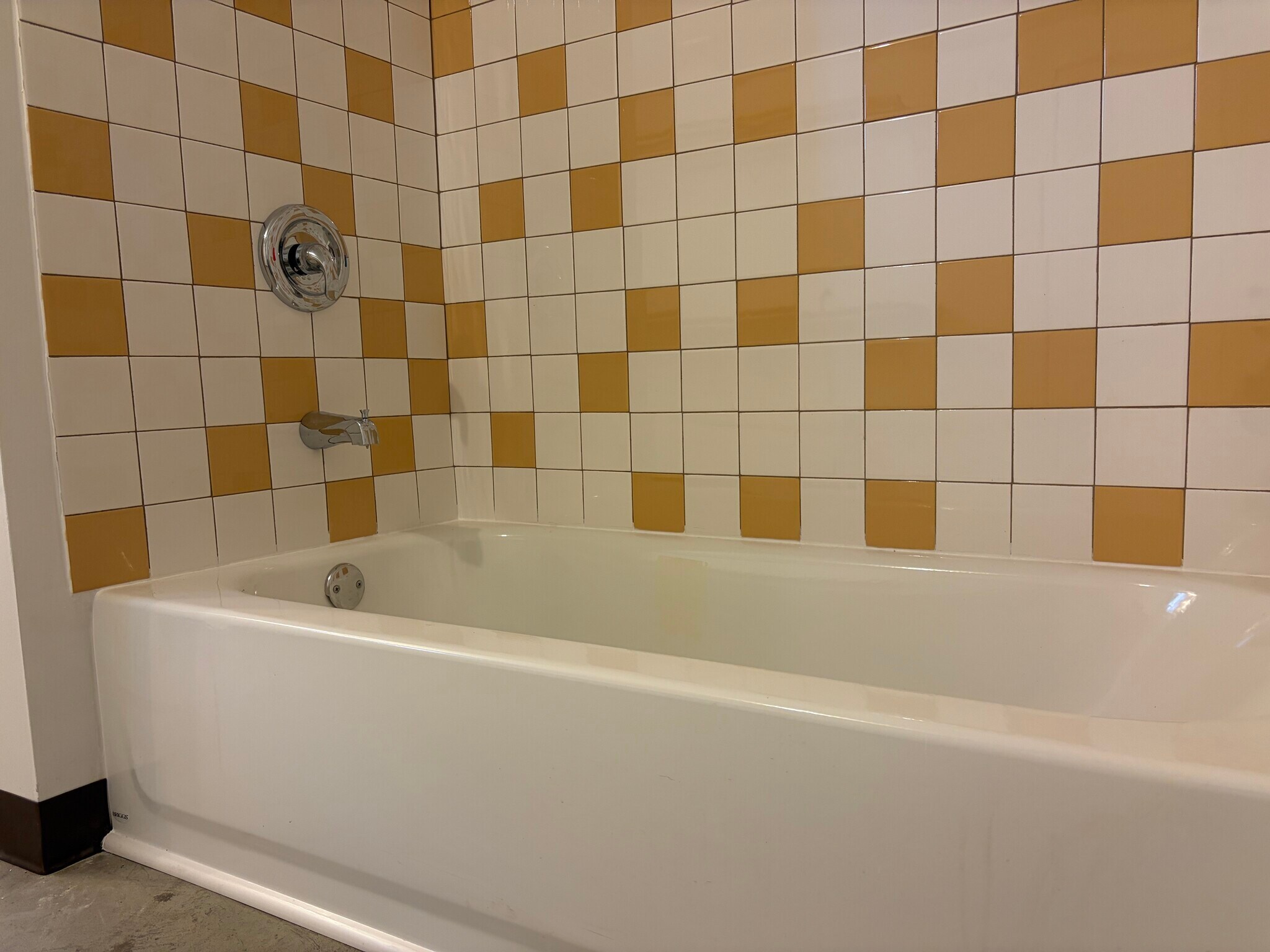 Building Photo - 1530 S 4th St