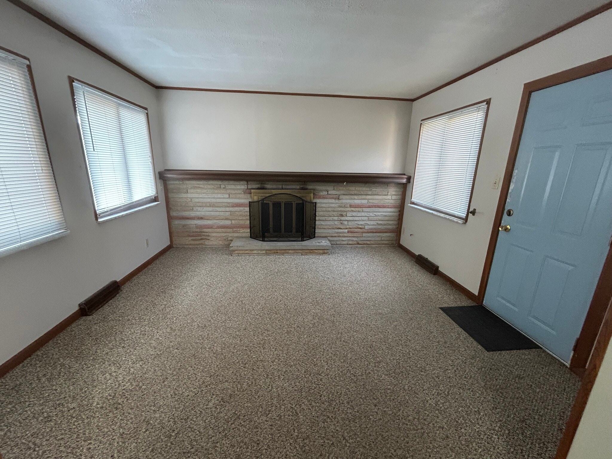 Building Photo - 25921 Yeoman Dr