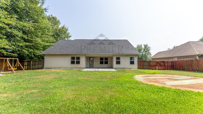 Building Photo - 13 Wheatland Way