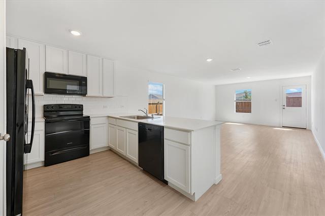 Building Photo - 6845 Bramblewood Dr