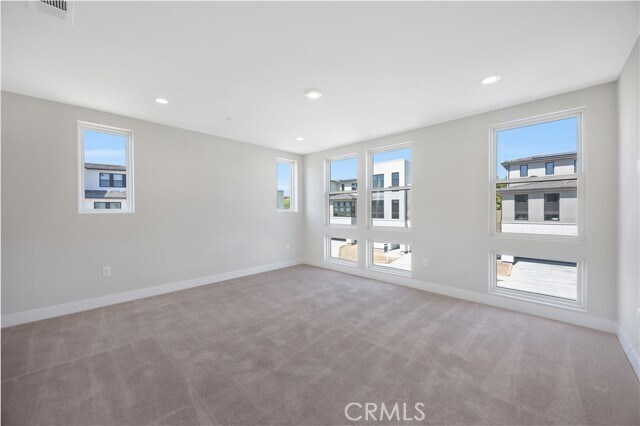 Building Photo - 173 Creation