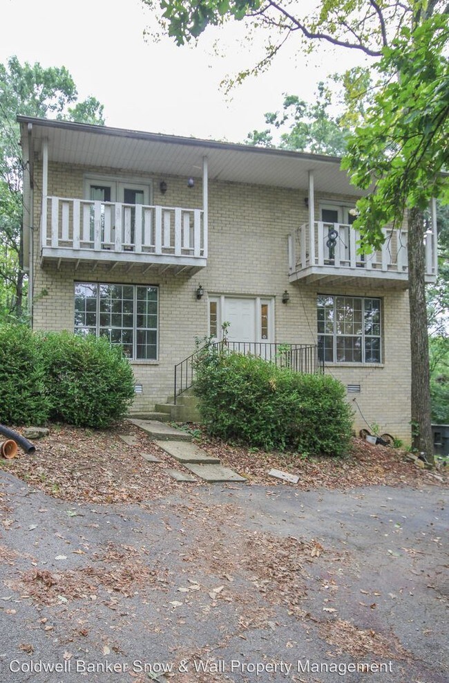 2 br, 1.5 bath House 6465 Fleetwood Drive 6465 Fleetwood Dr Nashville TN 37209 Apartment