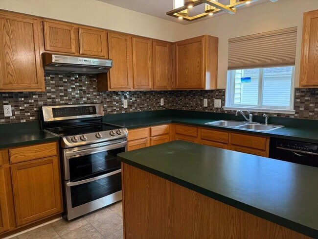 Building Photo - 1929 Harley Dr