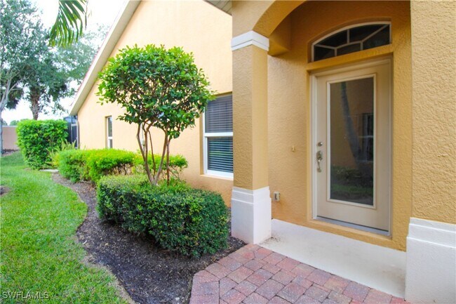 Building Photo - 15077 Cortona Way