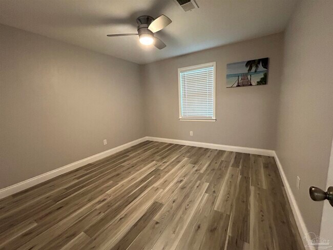Building Photo - 4271 Reynosa Dr
