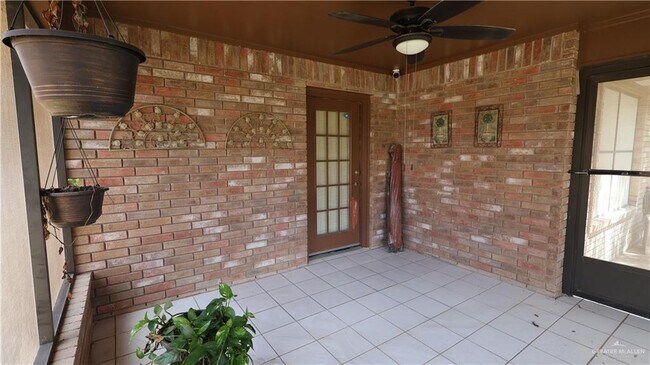 Building Photo - 3507 N 34th Ln