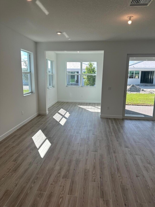 Building Photo - 12167 SW Viridian Blvd