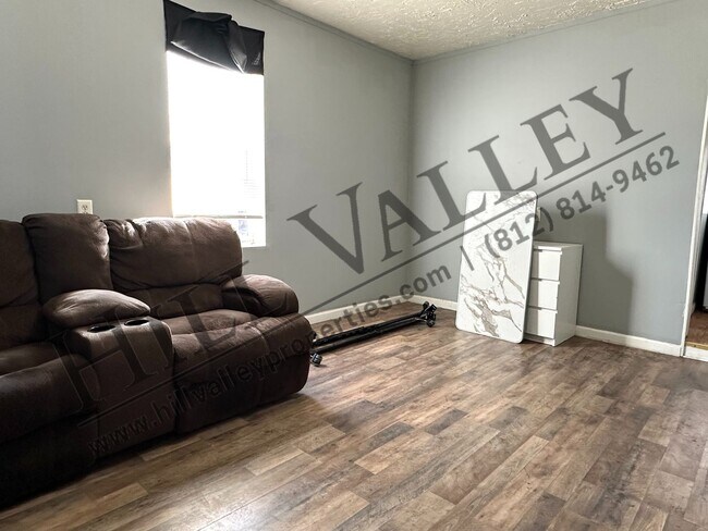 Building Photo - 503 E Voorhees St