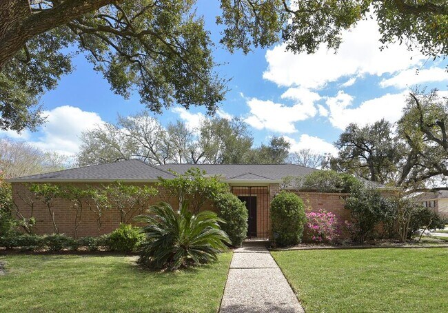 Primary Photo - 1411 Cedar Pass Ct
