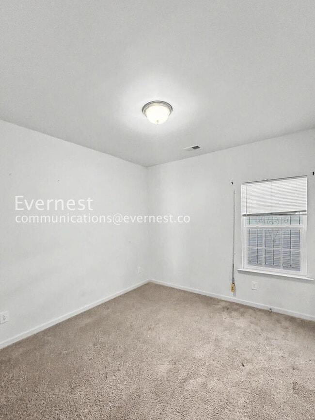 Building Photo - 10828 Mt Holly Rd