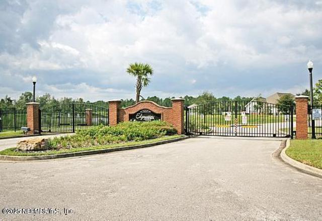 Building Photo - 4325 Edgewater Crossing Dr