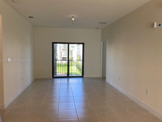 Building Photo - 4636 NW 84th Ave