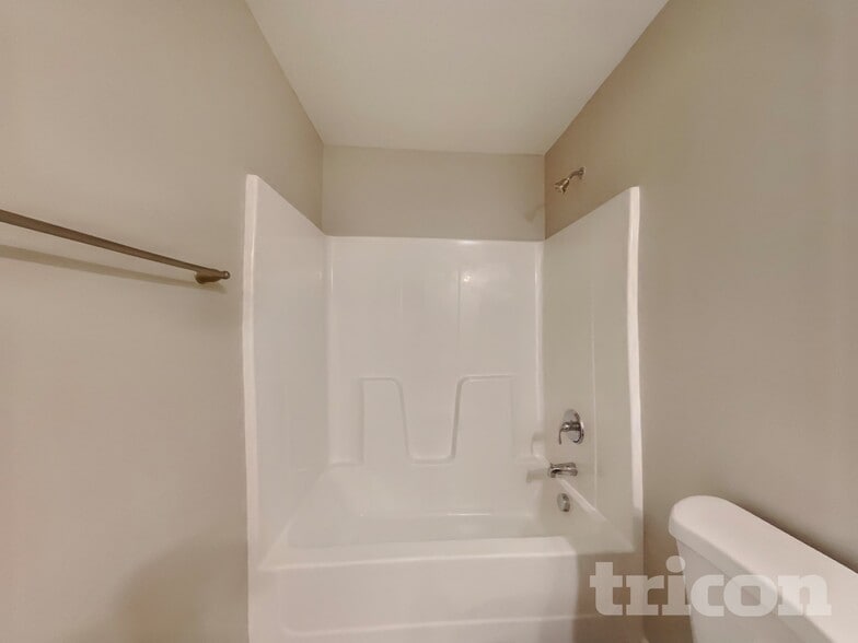 Building Photo - 27 Anna Maria Ct