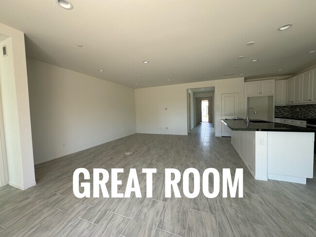 Building Photo - 51660 Whiptail Dr