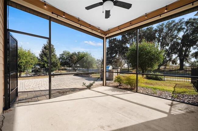 Building Photo - 2779 SW 121st Way