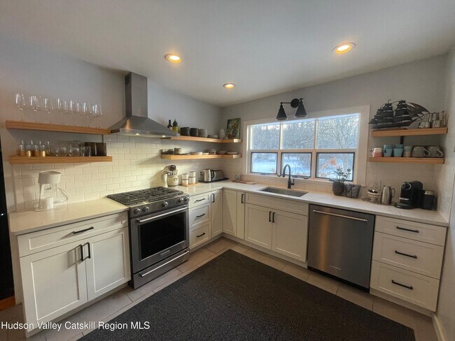 Building Photo - 1523 Co Rd 28