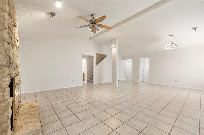 Building Photo - 4401 Molokai Dr