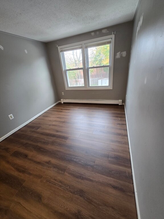 Building Photo - 20 Astor St