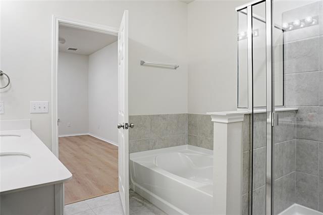 Building Photo - 1104 Bluespire Dr