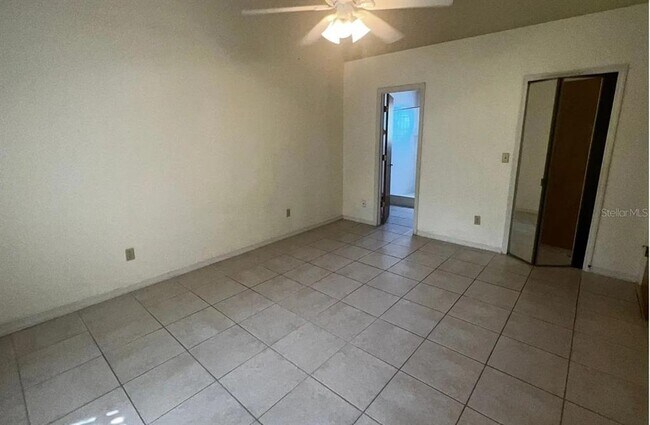 Building Photo - 2719 N Poinciana Blvd