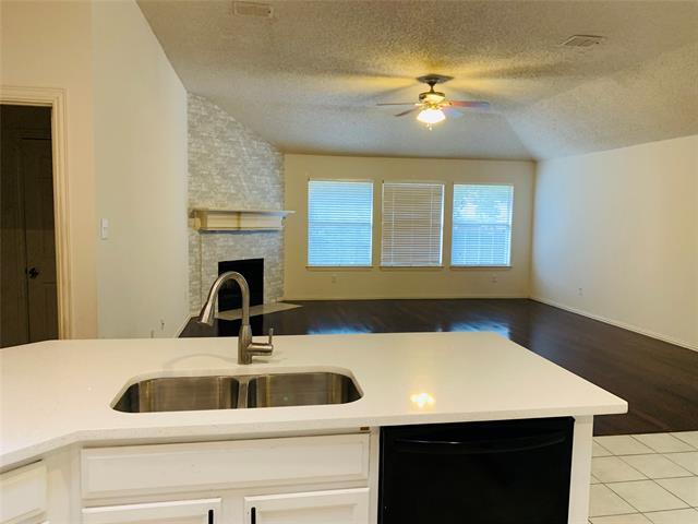 Building Photo - 5901 Jewel Dr