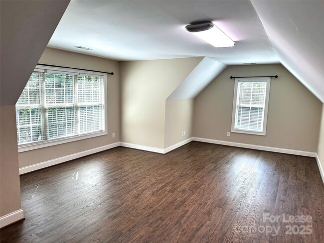 Building Photo - 4642 Gold Finch Drive