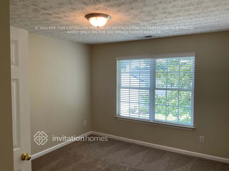 Building Photo - 862 Shadow Lake Dr