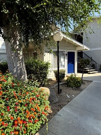 Building Photo - 4264 N Bengston Ave