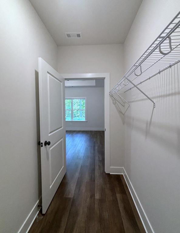 Building Photo - 74 Village Ct