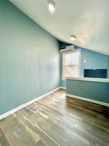 Building Photo - 7152 Fair Oaks Ave