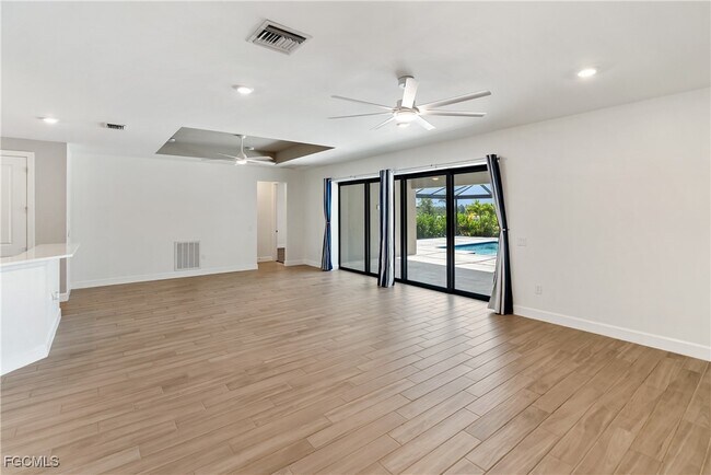 Building Photo - 19001 Aqua Shore Dr