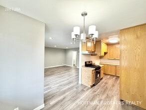 Building Photo - 5415 Newcastle Ave