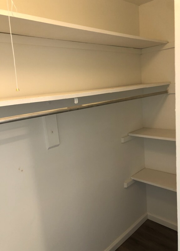 Building Photo - 2232 St James Ave